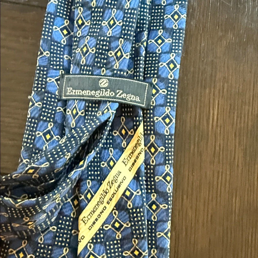 Ermengildo Zegna Vintage 90's Blue and Black Silk Tie